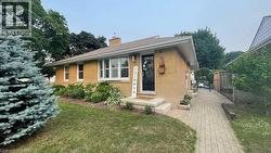 39 OAKWOOD Avenue Unit# Upper Kitchener, ON N2H 6G8