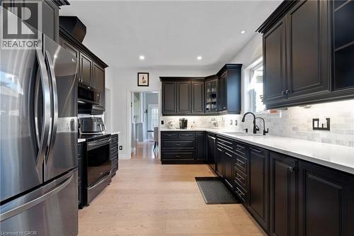 1295 Sheffield Road, Cambridge, ON - Indoor Photo Showing Kitchen With Upgraded Kitchen