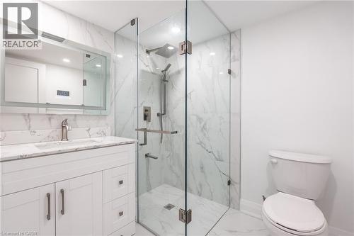 In-Law Suite Bathroom - 64 Brookstream Court, Hamilton, ON - Indoor Photo Showing Bathroom