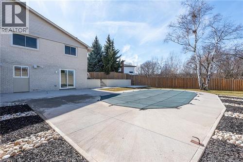 64 Brookstream Court, Hamilton, ON - Outdoor