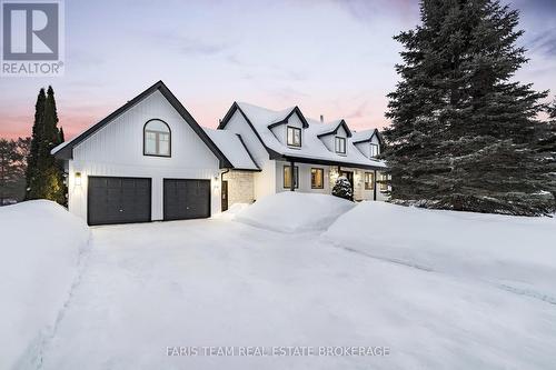 3 MATTHEW COURT  Wasaga Beach, ON L9Z 1J5