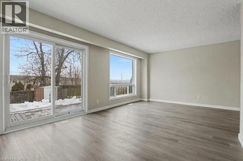 104 Ralgreen Crescent, Kitchener, ON - Indoor Photo Showing Other Room