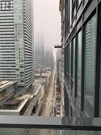 2307 - 125 BLUE JAYS WAY  Toronto, ON M5V 0N5