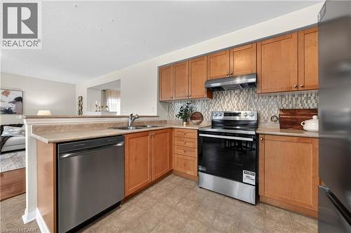 20 Longspur Way, Cambridge, ON - Indoor Photo Showing Kitchen With Double Sink
