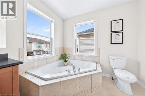 20 Longspur Way, Cambridge, ON - Indoor Photo Showing Bathroom