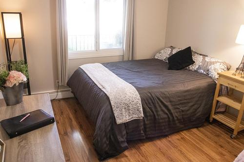 Edmonton, Alberta - Indoor Photo Showing Bedroom