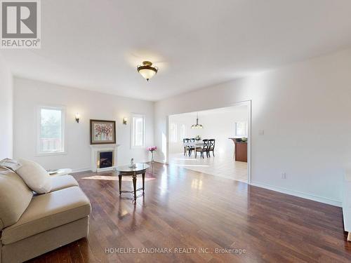3668 Harmony Road N, Oshawa, ON - Indoor Photo Showing Living Room