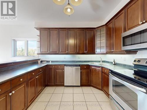3668 Harmony Road N, Oshawa, ON - Indoor Photo Showing Kitchen