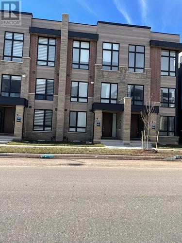 3082 MEADOWRIDGE DRIVE  Oakville, ON L6H 7Z1