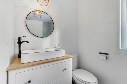 Salle de bains - 306 Rue Jean-Dubuc, Saint-Eustache, QC - Indoor Photo Showing Bathroom