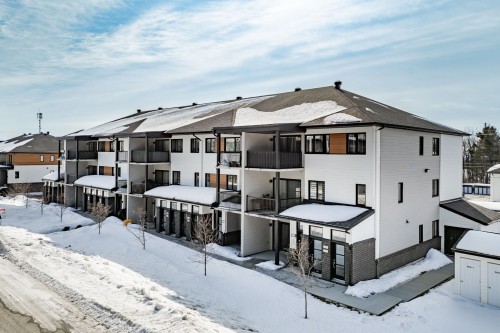 11-900 Rue du Gisement  Sherbrooke (Les Nations), QC J1H 0N4