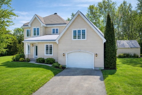 1359 Rue des Morilles  Prévost, QC J0R 1T0