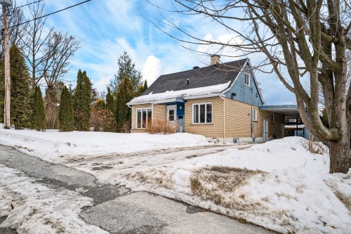 1067 Rue Ste-Thérèse  Sherbrooke (Les Nations), QC J1K 2V3