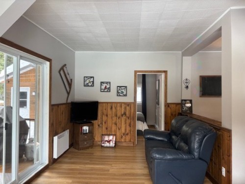 Salon - 2458 Ch. Des Aubépines, La Conception, QC - Indoor