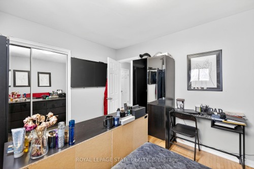 624 Upper Ottawa Street, Hamilton, ON - Indoor