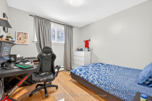 624 Upper Ottawa Street, Hamilton, ON - Indoor Photo Showing Bedroom
