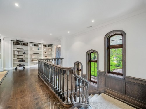 64 Old Forest Hill Road, Toronto, ON - Indoor Photo Showing Other Room