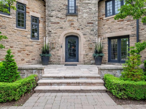 64 Old Forest Hill Road, Toronto, ON - Outdoor With Facade