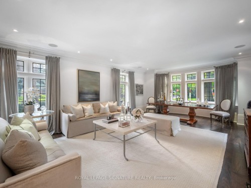64 Old Forest Hill Road, Toronto, ON - Indoor Photo Showing Living Room