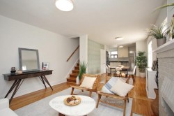 1746 Queen Street EToronto, ON M4L 1G7