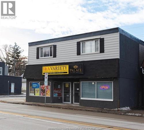 2187-2189 HOWARD  Windsor, ON N8X 3T9