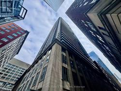 605 - 70 TEMPERANCE STREET  Toronto, ON M5H 0B1