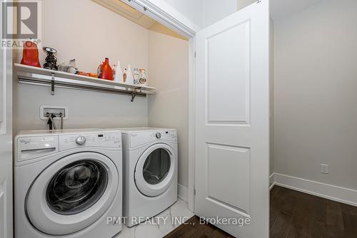 955 Eighth Street, Mississauga, ON - Indoor Photo Showing Laundry Room