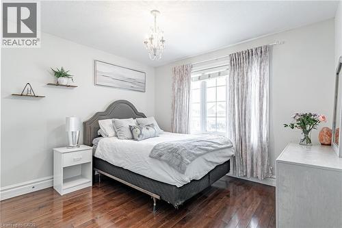 1989 Quarrier Road, London, ON - Indoor Photo Showing Bedroom