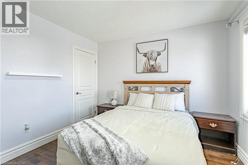 1989 Quarrier Road, London, ON - Indoor Photo Showing Bedroom