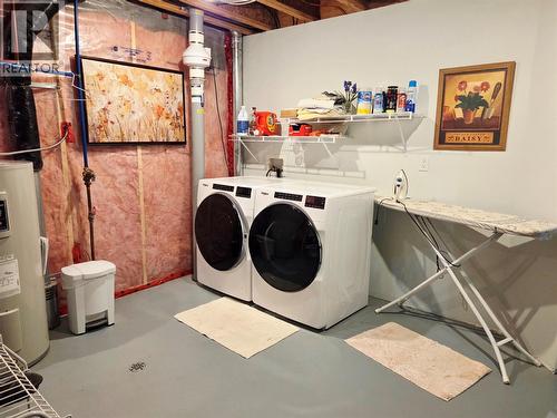 452 Forest Crowne Rise, Kimberley, BC - Indoor Photo Showing Laundry Room