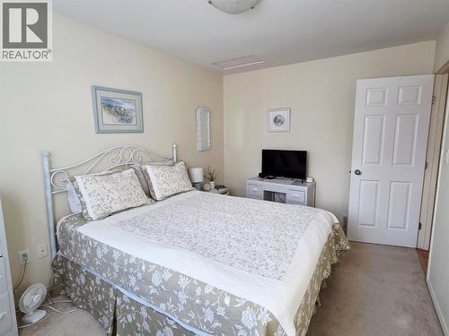 452 Forest Crowne Rise, Kimberley, BC - Indoor Photo Showing Bedroom