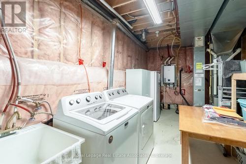 4680 Mcleod Road, Burlington, ON - Indoor Photo Showing Laundry Room