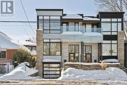 226 NORTHWESTERN AVENUE  Ottawa, ON K1Y 0M3