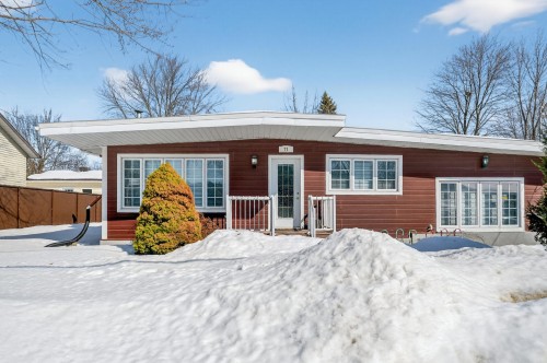 71 45e Avenue  Saint-Eustache, QC J7P 3G2