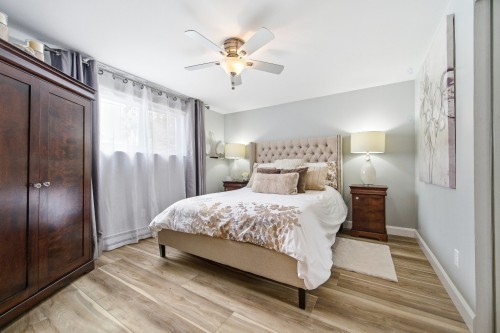 Chambre à coucher - 2118 Rue De Murcie, Laval (Vimont), QC - Indoor Photo Showing Bedroom