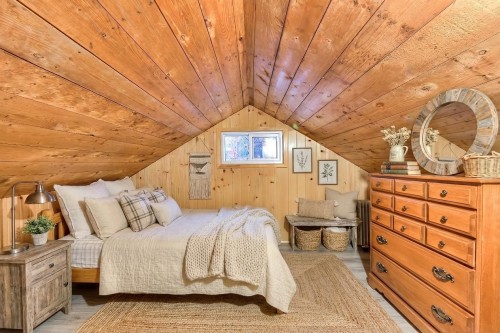 Chambre à coucher - 3255 Route 327, Harrington, QC - Indoor Photo Showing Bedroom