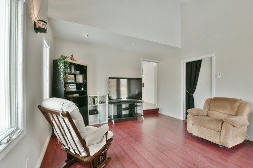 Salon - 1811 Ch. Beaudoin, L'Assomption, QC - Indoor Photo Showing Living Room