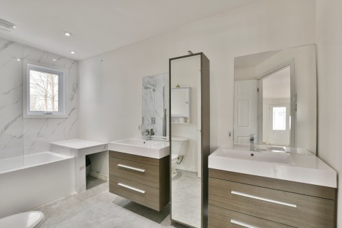 Salle de bains - 1811 Ch. Beaudoin, L'Assomption, QC - Indoor Photo Showing Bathroom