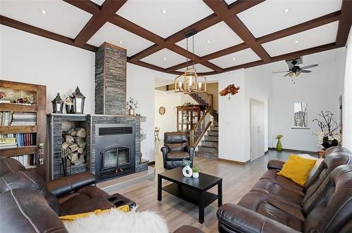 166 David'S Bay, Mitchell, MB 