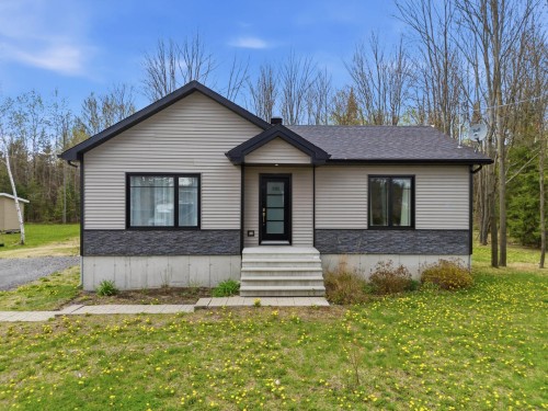 Front of Structure - 1030 Rue Des Saumons, Sainte-Marie-De-Blandford, QC - Outdoor