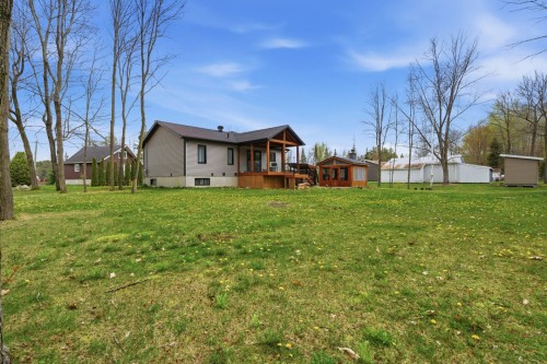 Veranda - 1030 Rue Des Saumons, Sainte-Marie-De-Blandford, QC - Outdoor With Exterior