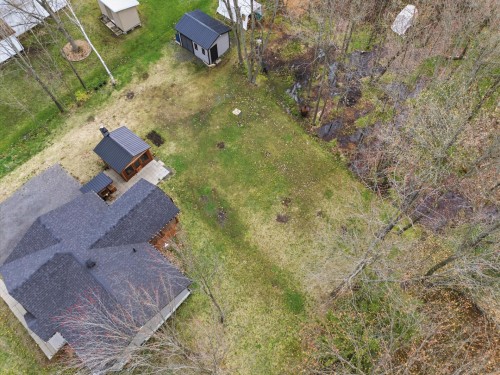 Shed - 1030 Rue Des Saumons, Sainte-Marie-De-Blandford, QC - Outdoor
