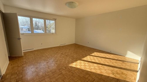 Chambre à coucher principale - 89 Prince Street, Beaconsfield, QC - Indoor Photo Showing Other Room