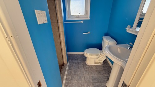 Salle de bains - 89 Prince Street, Beaconsfield, QC - Indoor Photo Showing Bathroom