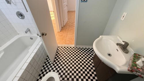 Salle de bains - 89 Prince Street, Beaconsfield, QC - Indoor Photo Showing Bathroom