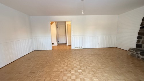 Salle familiale - 89 Prince Street, Beaconsfield, QC - Indoor Photo Showing Other Room