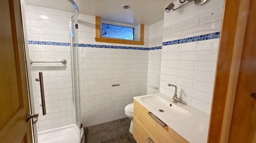 Salle de bains attenante à la CCP - 89 Prince Street, Beaconsfield, QC - Indoor Photo Showing Bathroom