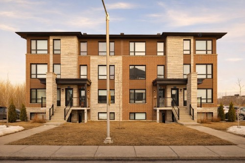 Façade - 4129 Rue Bernard-Hubert, Longueuil (Saint-Hubert), QC - Outdoor With Facade