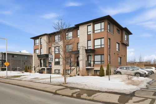Façade - 4129 Rue Bernard-Hubert, Longueuil (Saint-Hubert), QC - Outdoor With Facade