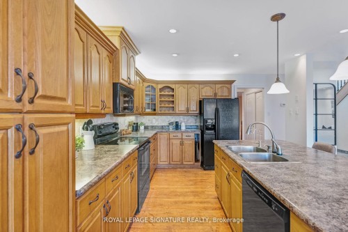 5359 Eighth Line, Erin, ON - Indoor Photo Showing Kitchen With Double Sink